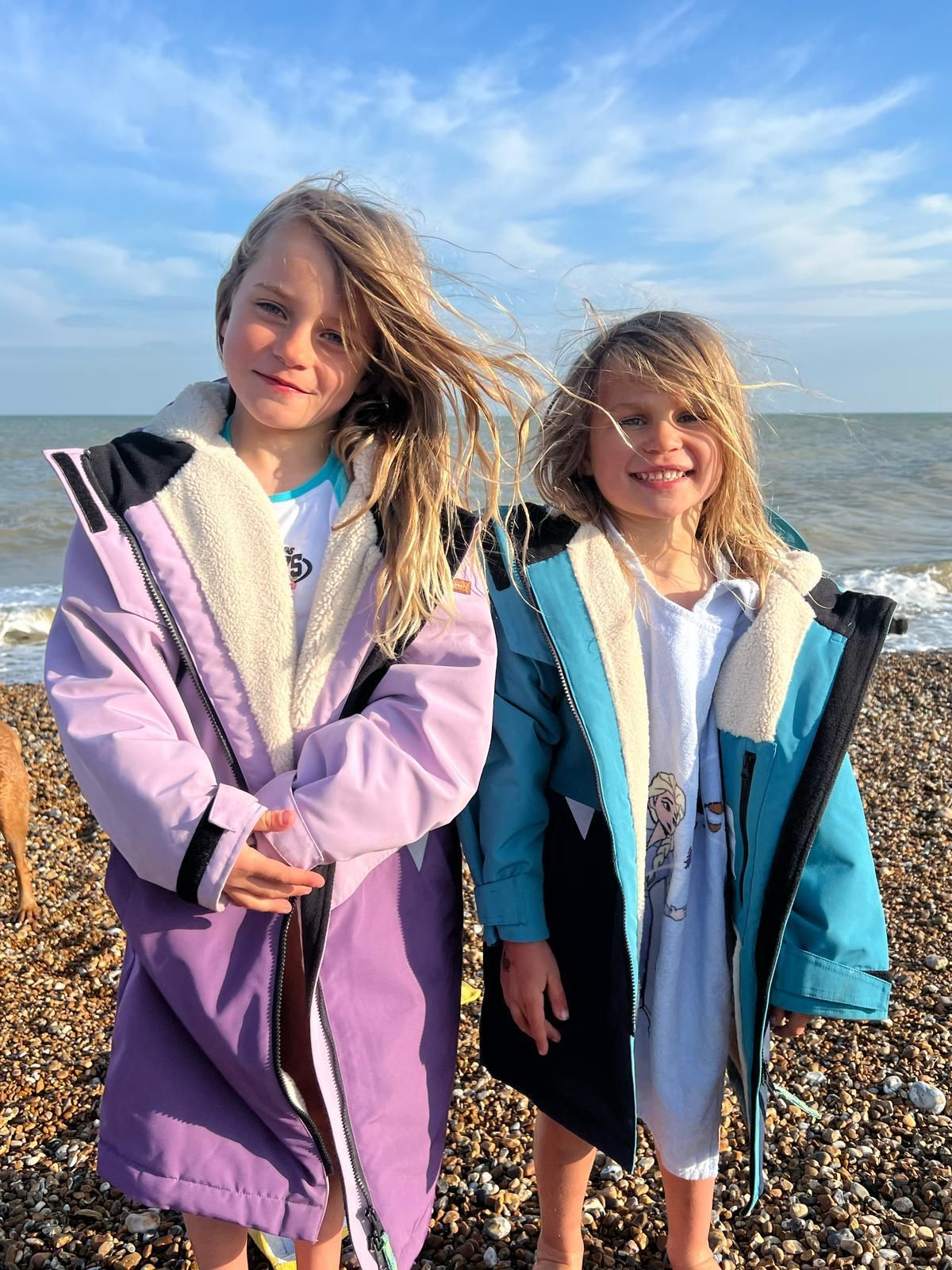 girls changing robes
