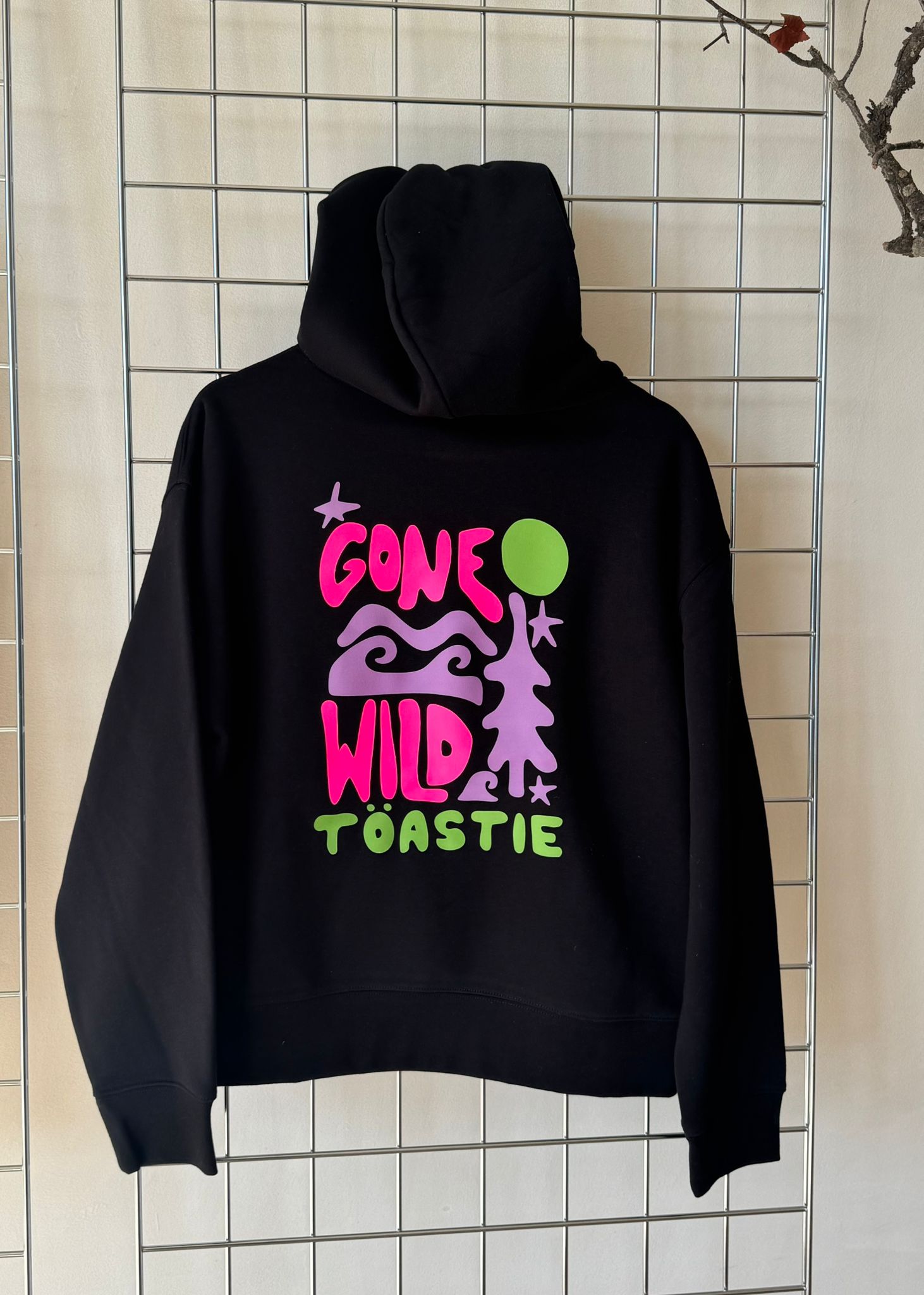 Gone Wild x Töastie Hoodie Black