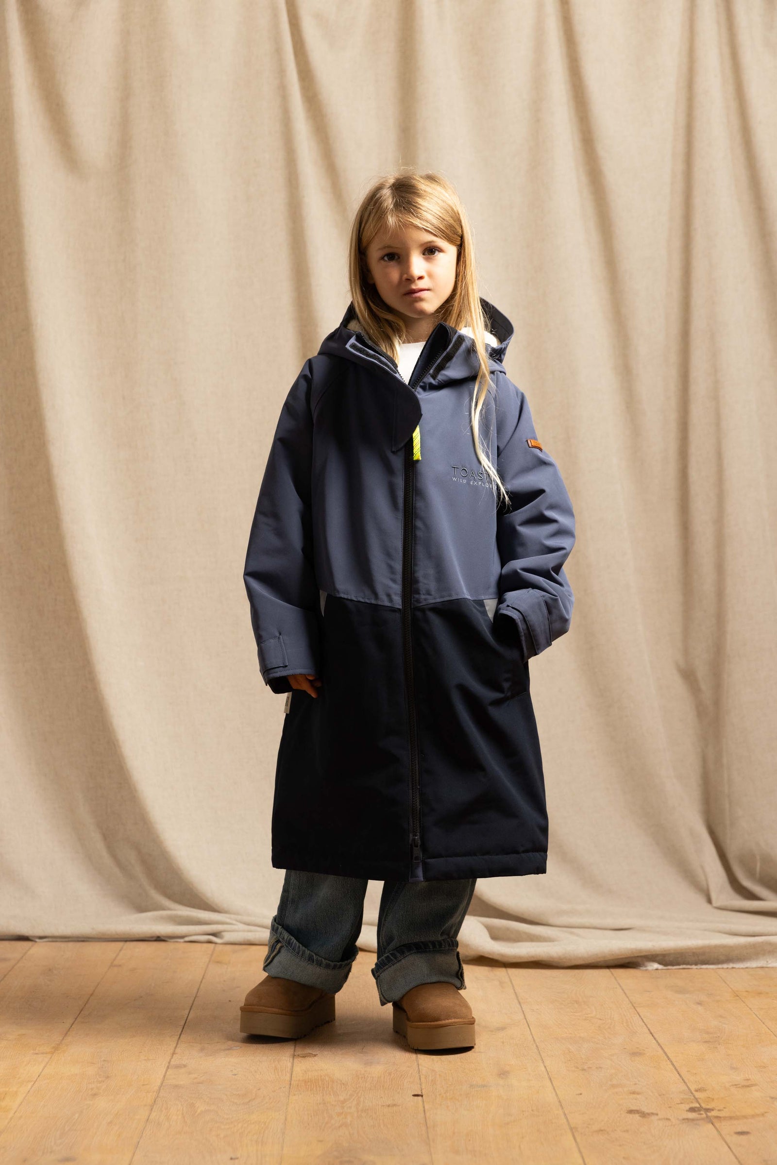 Kids Weatherproof Changing Robe | Navy